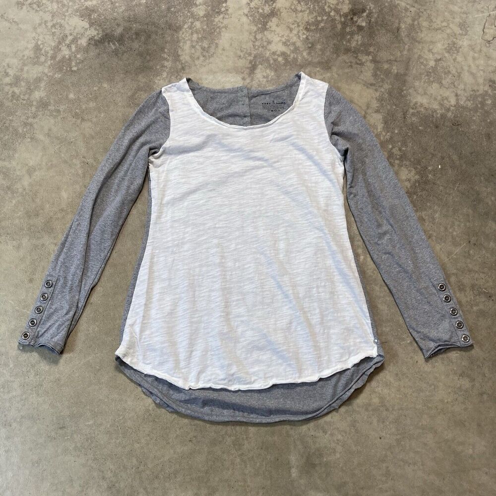 Neon Buddha Shirt Womens Small Long Sleeve Top Gray White Scoop Neck Basic